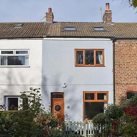 Rose Garden Cottage, Guisborough.