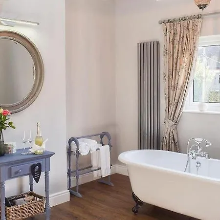 Rose Garden Cottage, Guisborough. Сasa de vacaciones