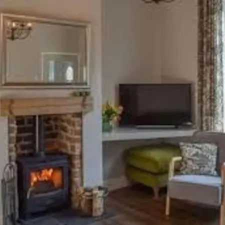 Rose Garden Cottage, Guisborough. Сasa de vacaciones Guisborough